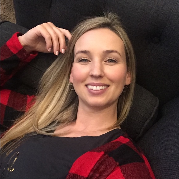 Meet your Posher, Brittany - Picture 1 of 1